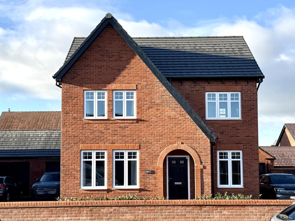 4-bed detached on Strickland Drive, Shackleton Village, Stratford upon Avon, Warwickshire, £500,000