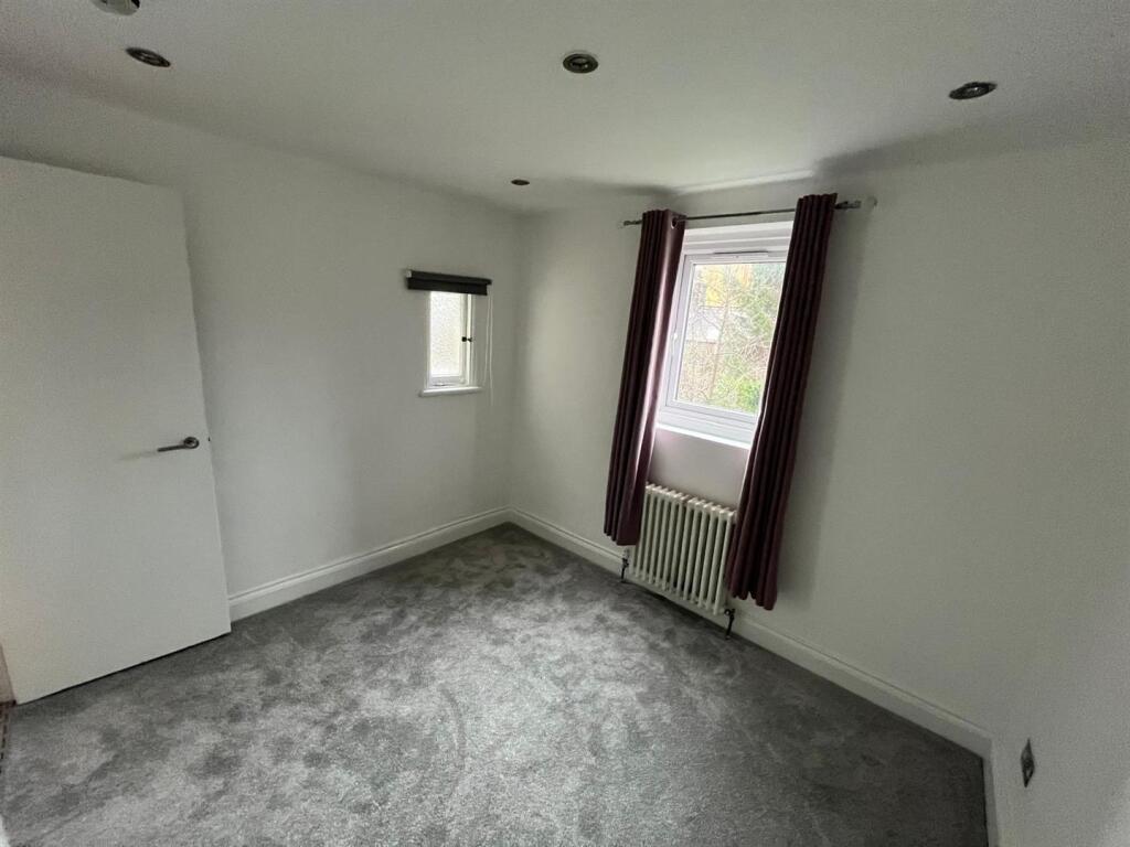 2 bedroom house for rent