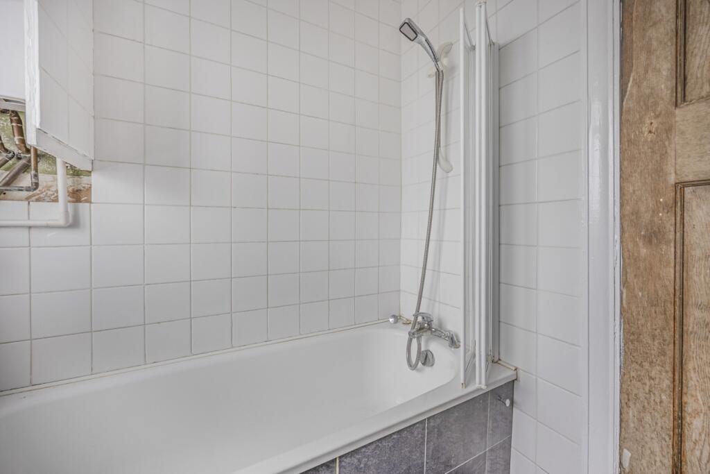 Apartment in London, Aperfield - View 3