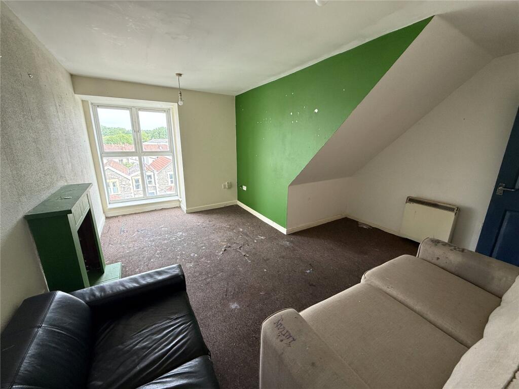 Maytrees, 100 Fishponds Road, Eastville, Bristol, BS5 photo 2