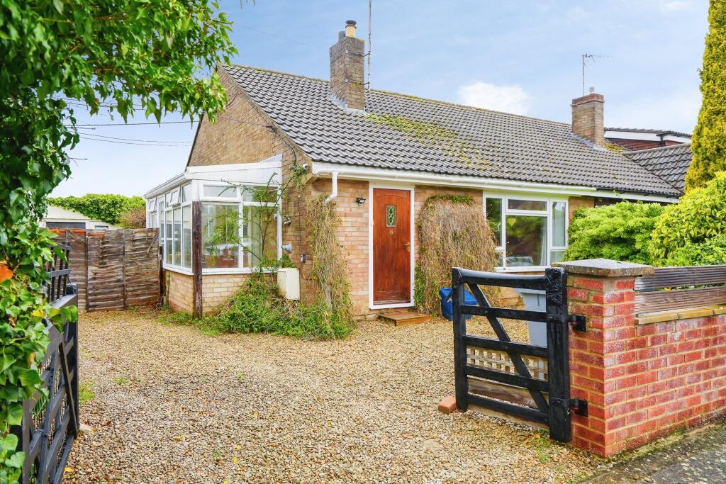 Main image of property: Burswin Road, Carterton, OX18