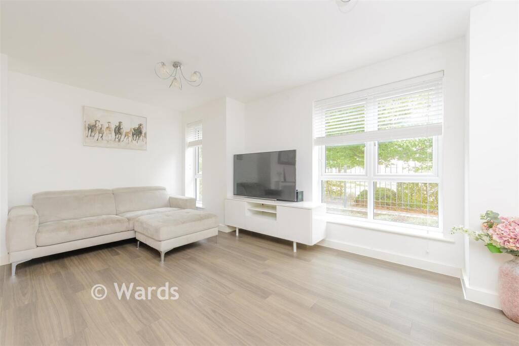 Apartment in Dartford - View 3