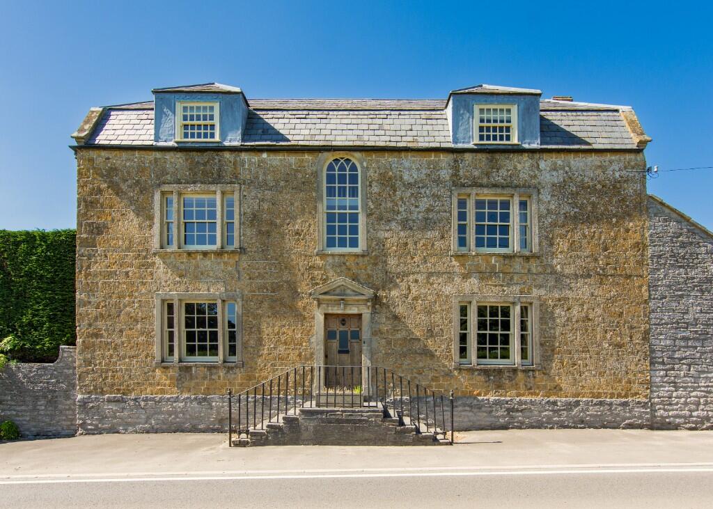 Main image of property: Lovington, Castle Cary, Somerset, BA7 7PP