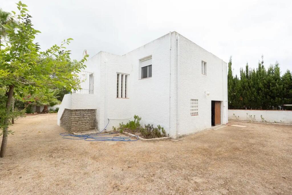 Main image of property: Catalonia, Tarragona, Deltebre