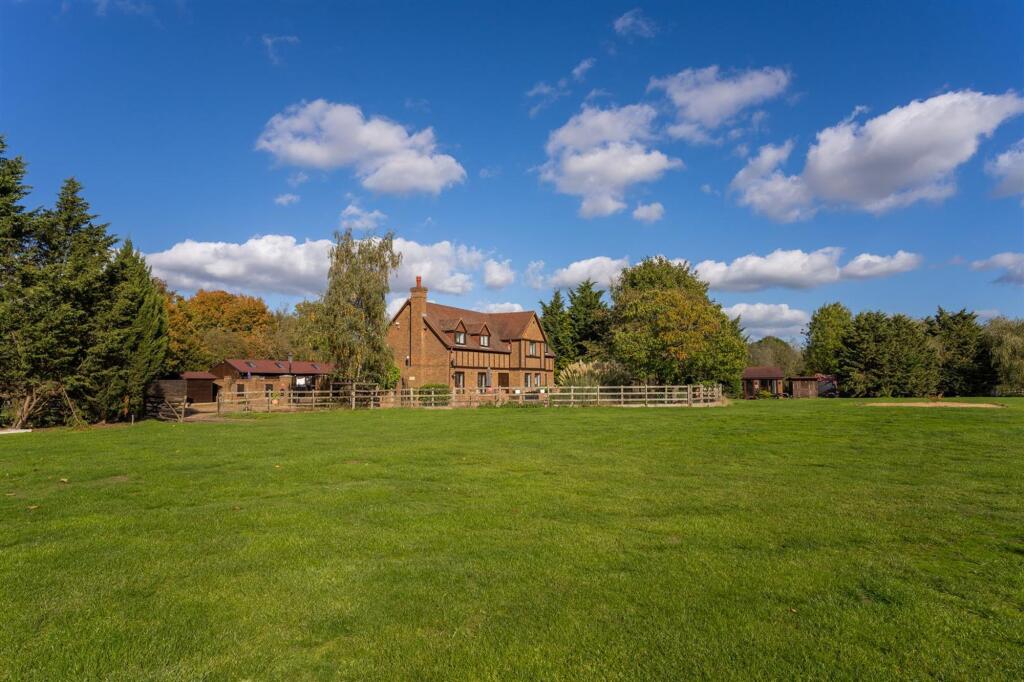 Additional image 5 of Old Parkbury Lane, Colney Street, AL2