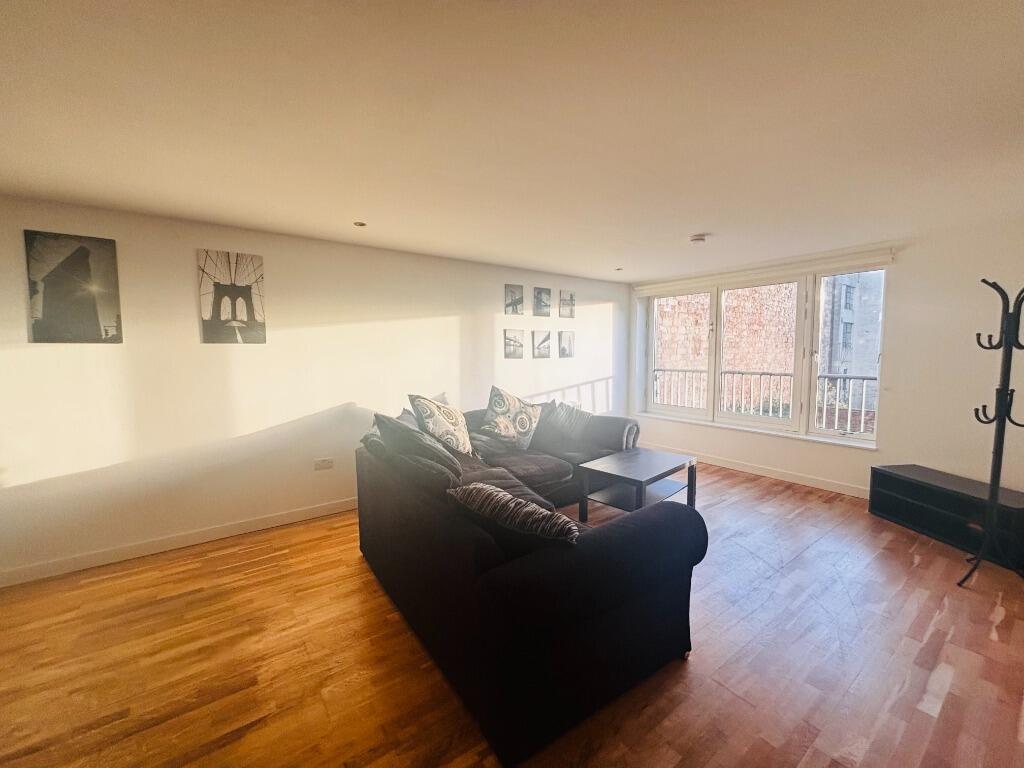 Apartment in Glasgow - View 3