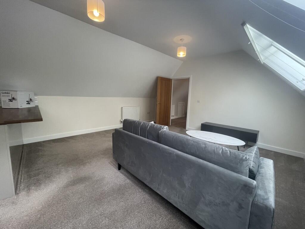 Apartment in Cambridge - View 4