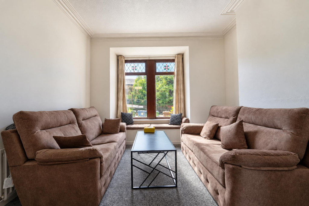 House in Rochdale, Greater Manchester - View 3