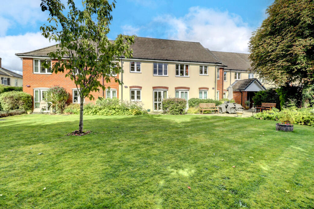 Main image of property: Penn Road, Hazlemere, High Wycombe, Buckinghamshire, HP15