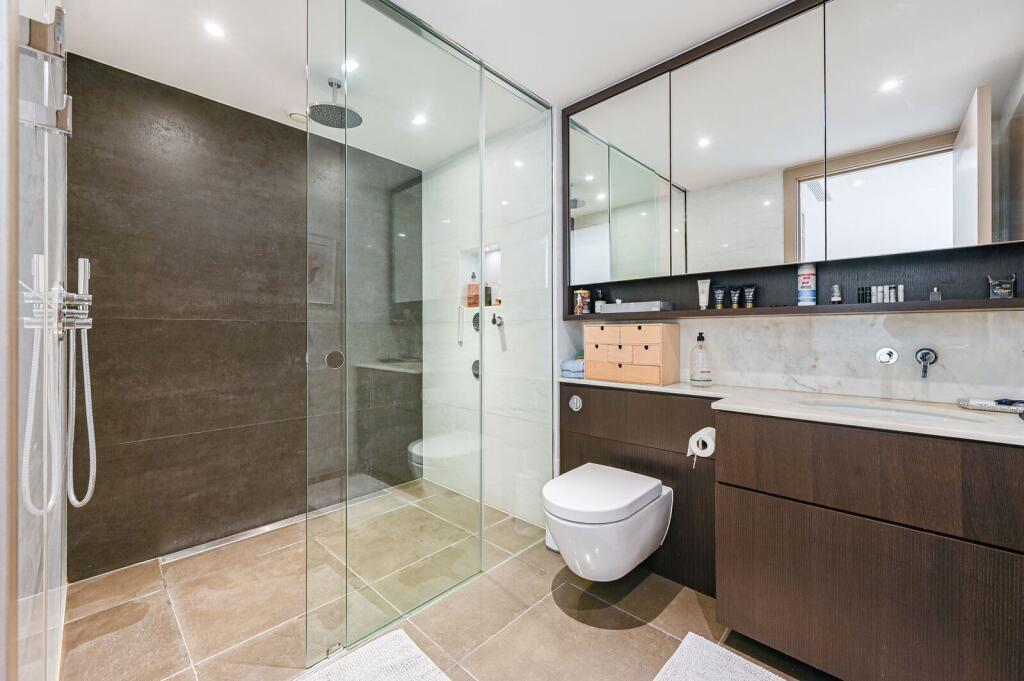 Apartment in London - More