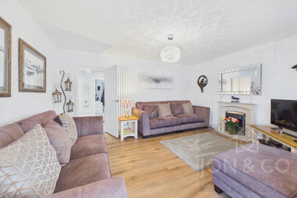 House in Northampton, West Northamptonshire - View 5