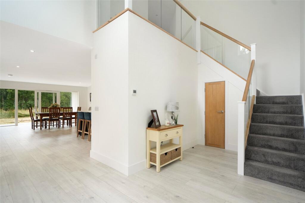 House in Falkirk, Stirling - View 3