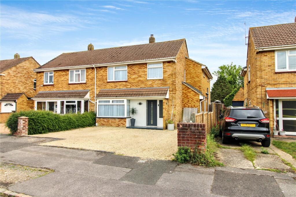 Main image of property: Oak Tree Road, Thatcham, Berkshire, RG19