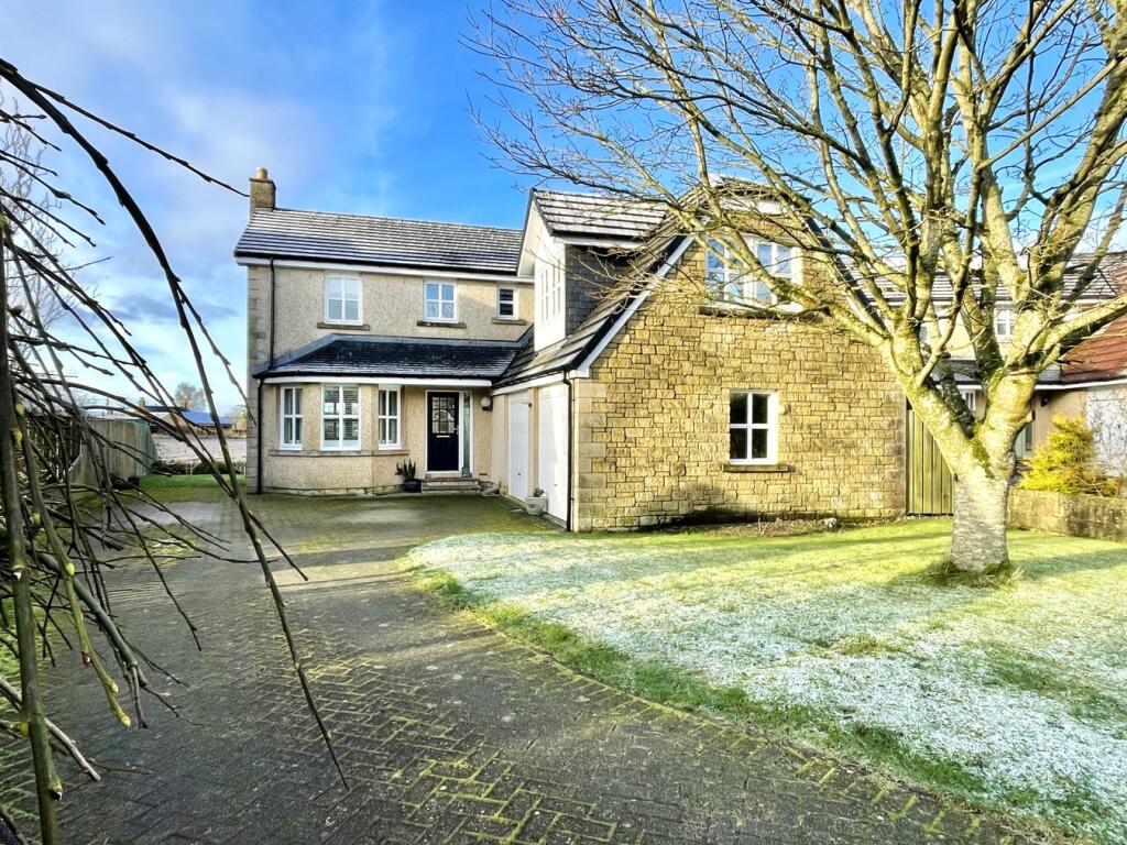 Main image of property: 18 Croft Wynd, Milnathort, KY13