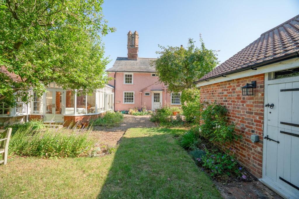 Braintree Road, Felsted, Dunmow photo 4