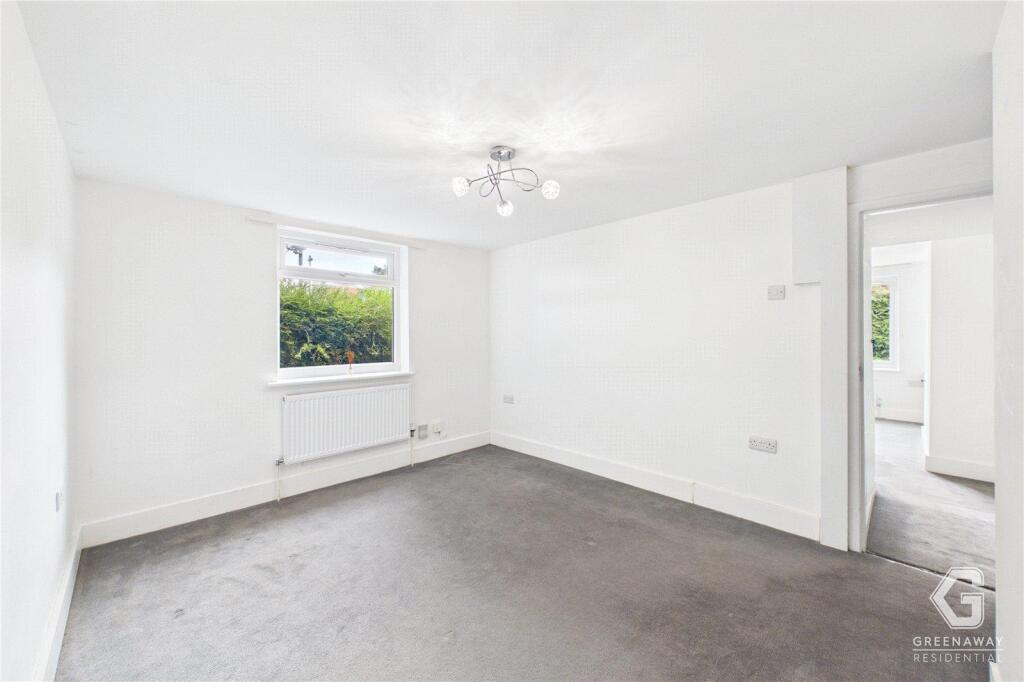 Apartment in Redhill - View 5