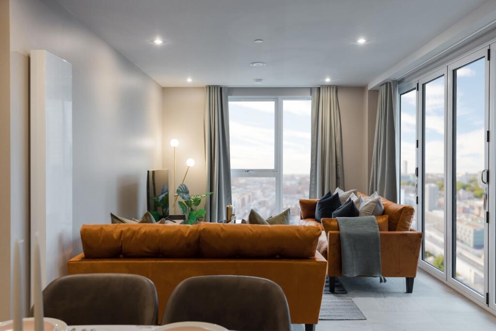 Main image of property: New York Square, Quarry Hill, Leeds