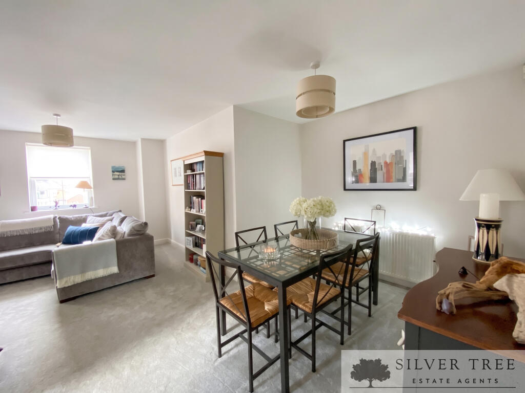 Apartment 6, Belgrave Lodge, 5 Belgrave Crescent, Scarborough, North Yorkshire photo 4