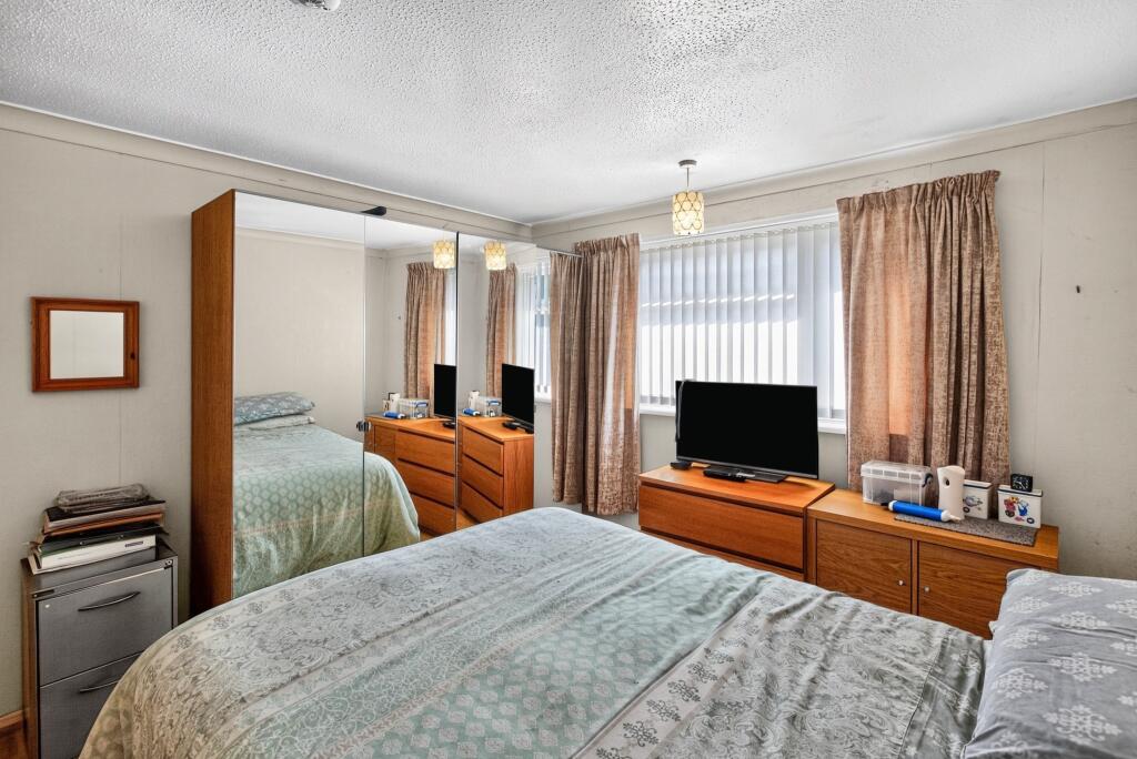 House in Southampton - View 5