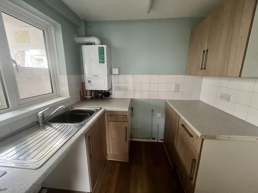Apartment in Plymouth - View 3