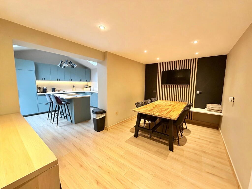 House in Stockport - View 5