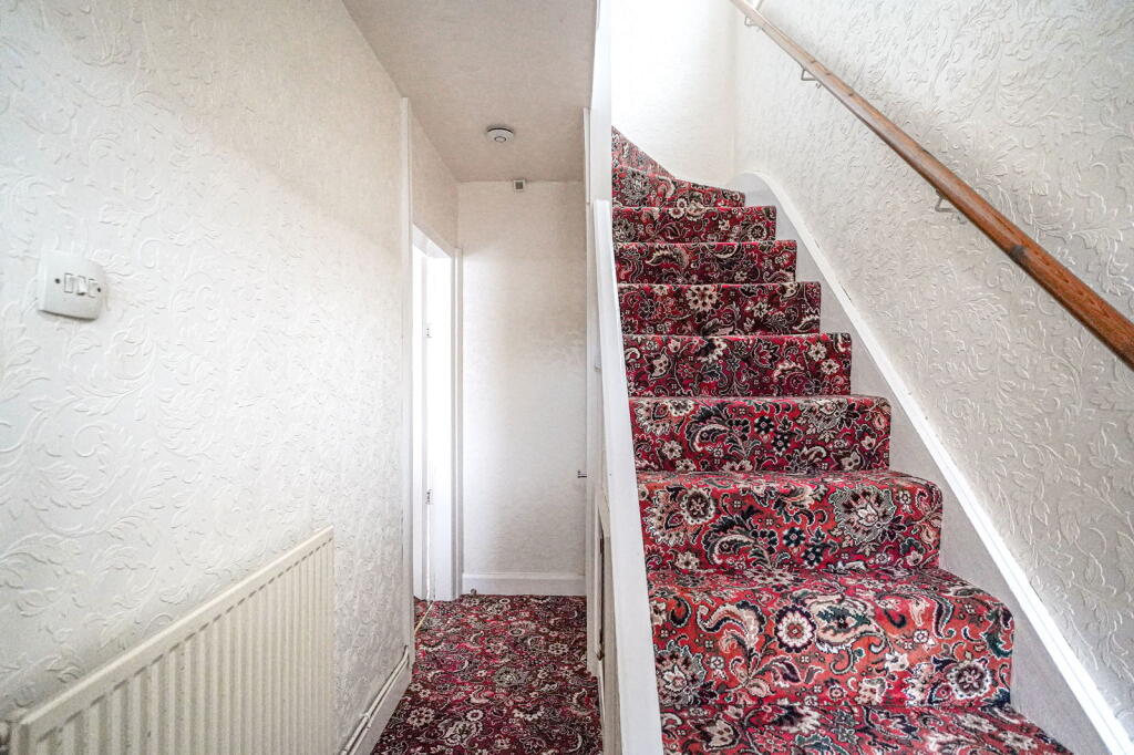 House in Birmingham, West Midlands - More