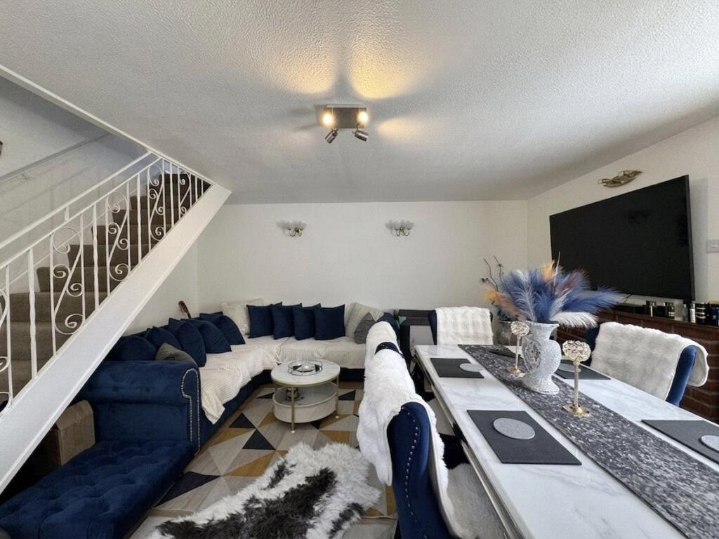 House in Gillingham, Hale - View 4