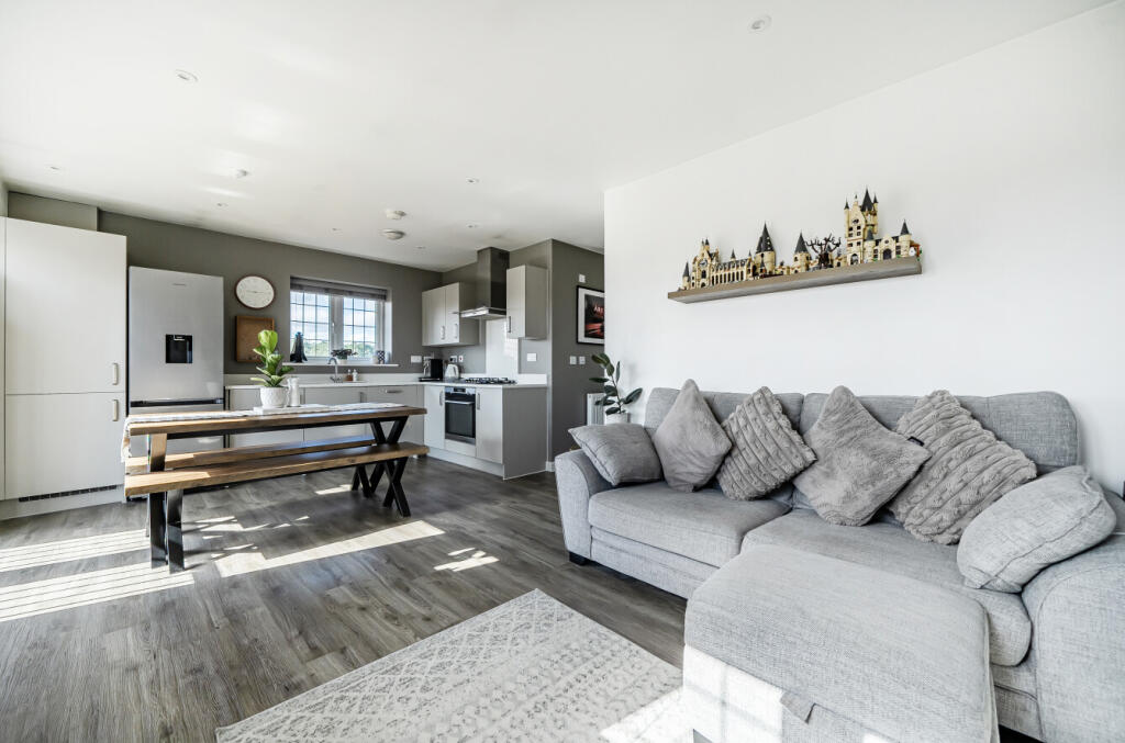Apartment in Binfield, Blue Mountain, Temple Park - View 4
