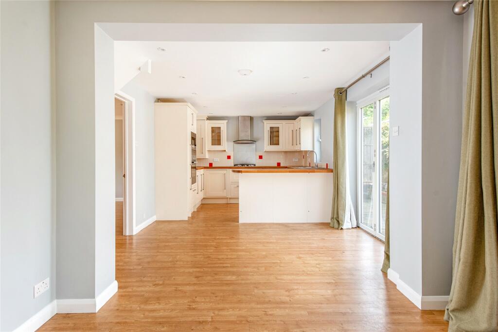 House in Stevenage - View 5