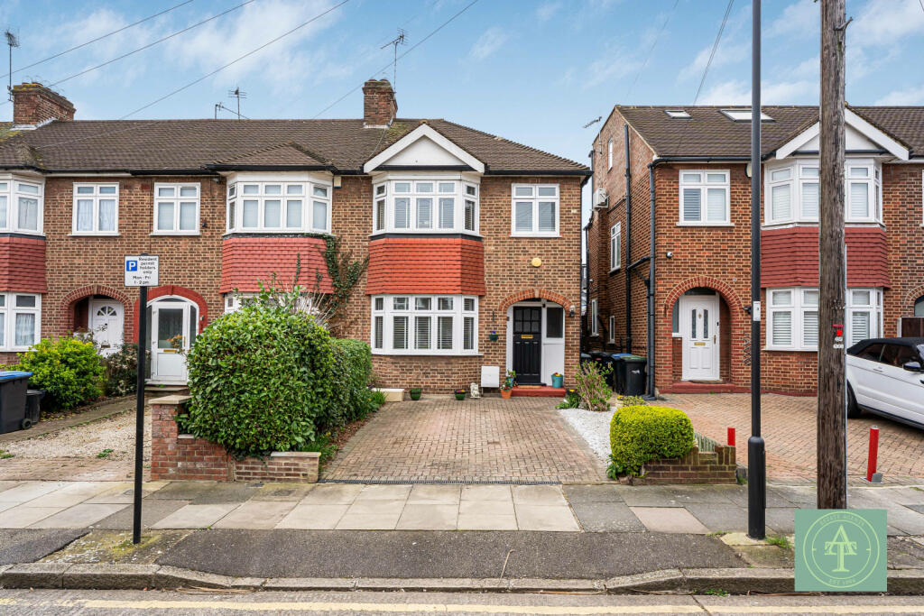 Main image of property: Lynmouth Avenue, Bush Hill Park, Enfield, EN1