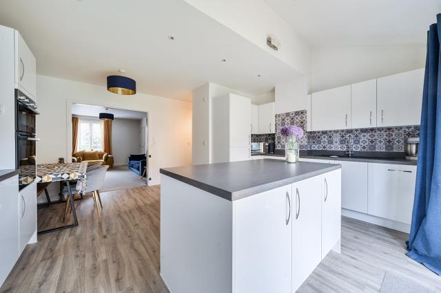 Centenary Way, Witney photo 3