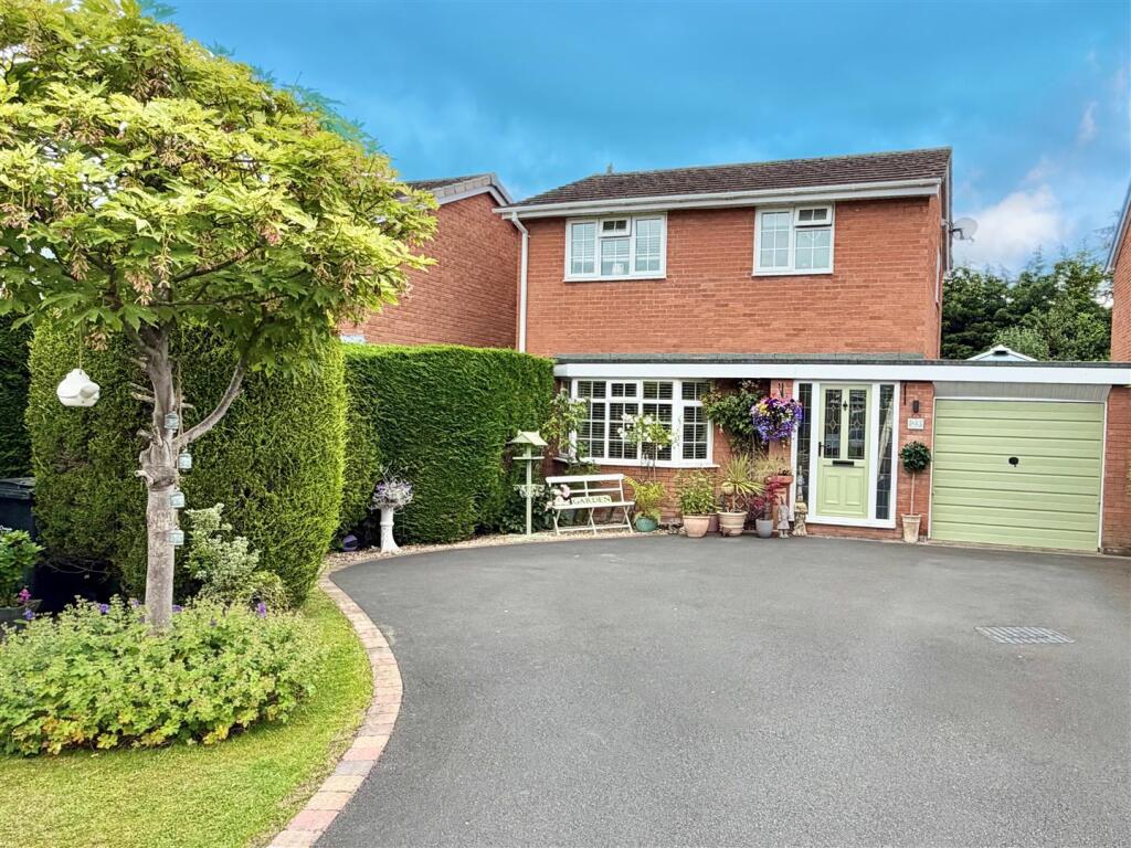 3-bed detached on 23 Burnham Avenue, Shrewsbury, SY2 5LL, £410,000
