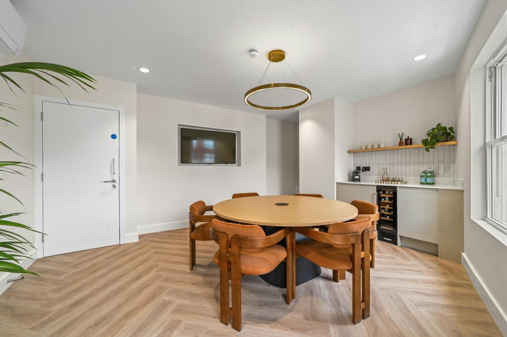 MD-BC-141-143ShoreditchHighStreet-4.JPG