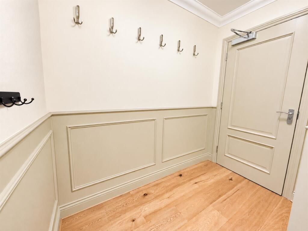 Wickham Avenue, Bexhill, TN39 3FR photo 3
