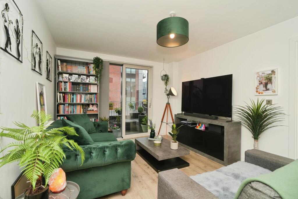 Main image of property: Lockside Lane, Salford, M5