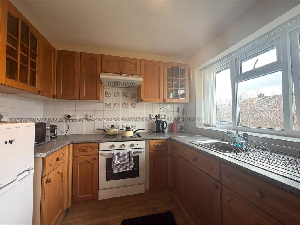 Grove Avenue, Lostock Gralam, Northwich photo 3
