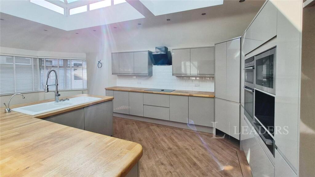 House in Fareham, Hill Head - More