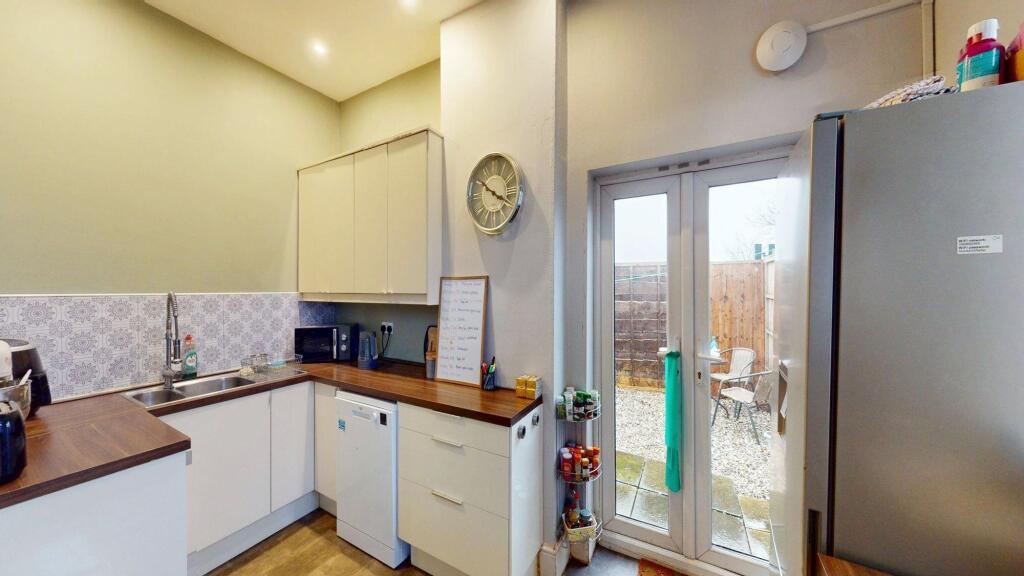 Chorley Road, Westhoughton, BL5 - View 6
