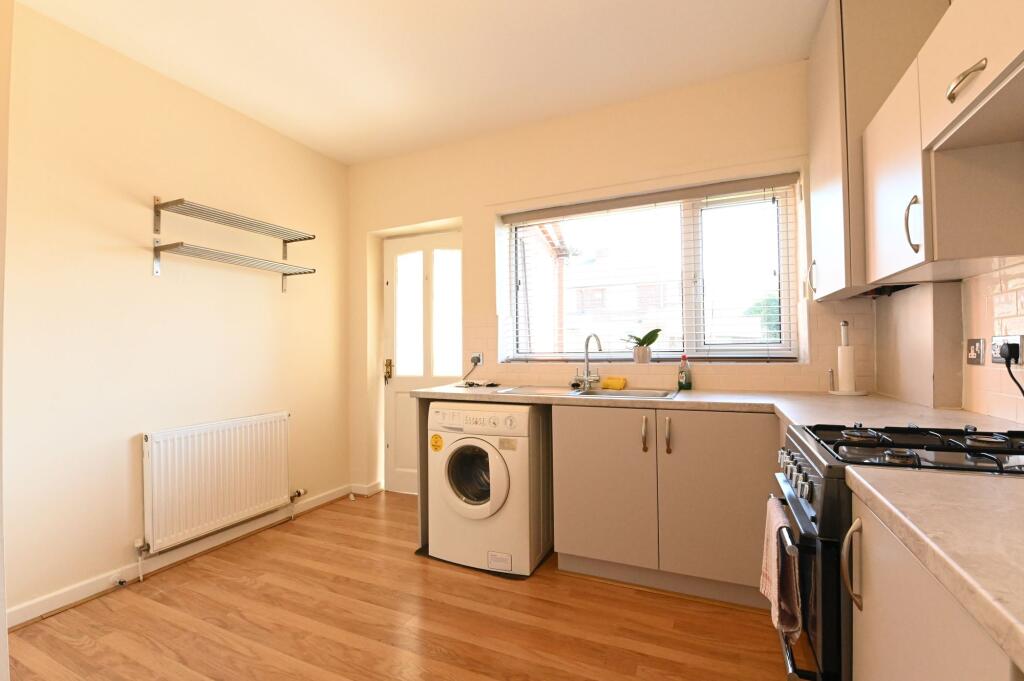 House in Salford, Greater Manchester - View 4