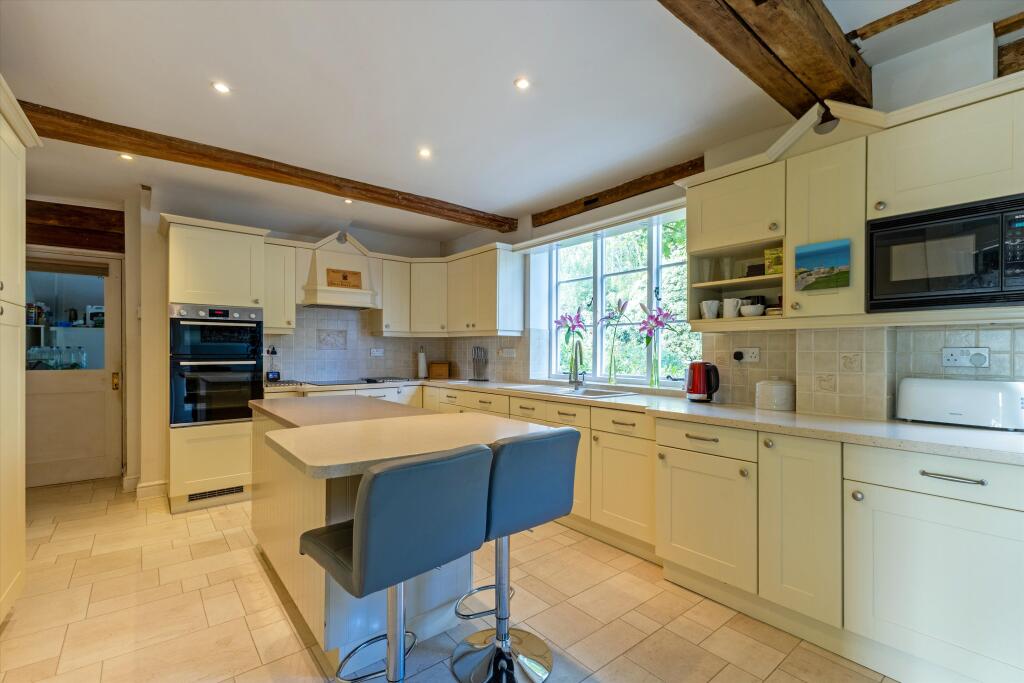 House in Southampton - More