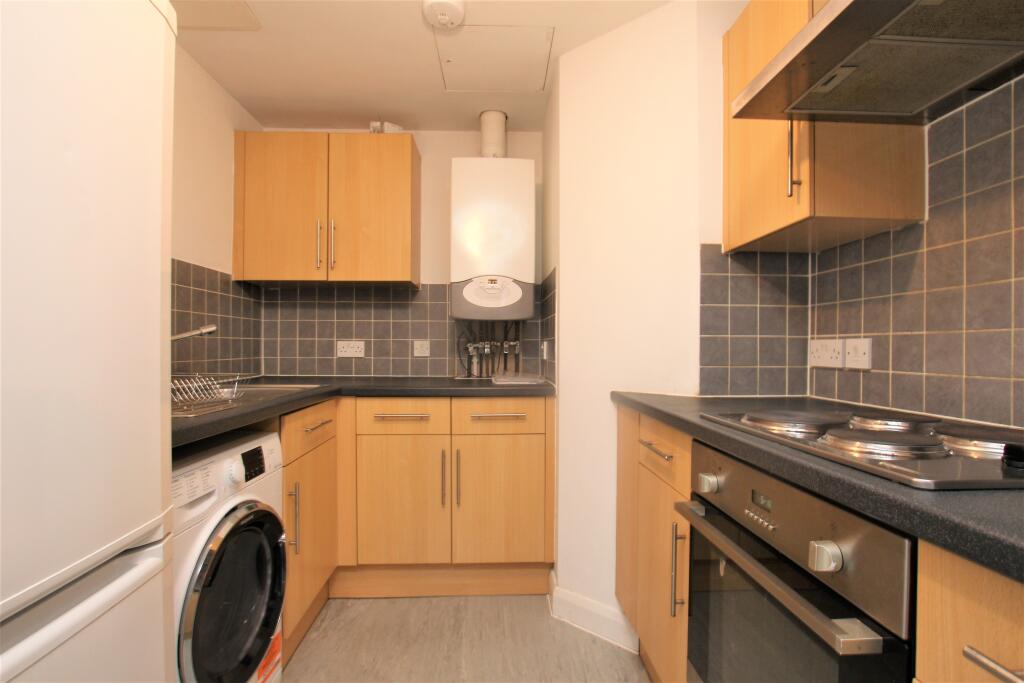 Apartment in Bristol, Bedminster - View 4