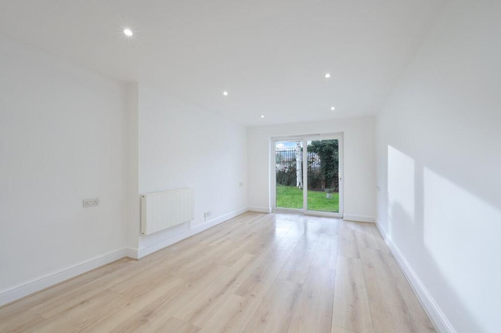 Homewater House, Upper High Street, Epsom, KT17 4QJ photo 3