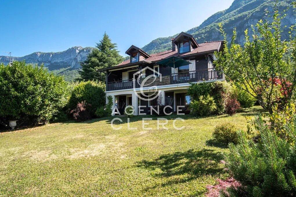 Main image of property: Rhone Alps, Haute-Savoie, Veyrier-du-Lac