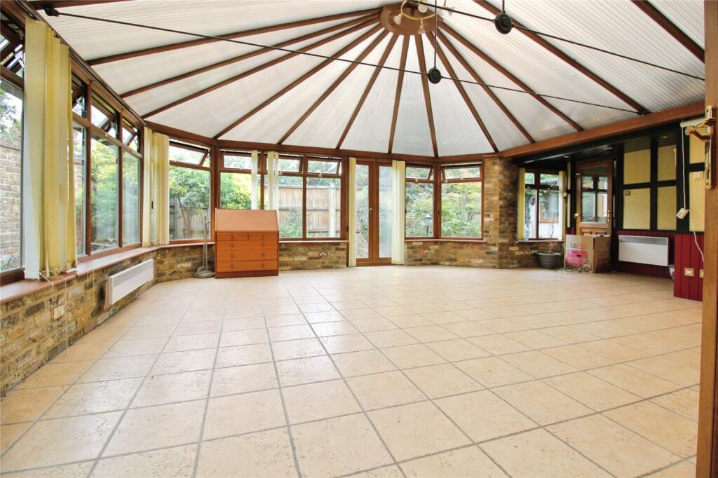 House in Reading, Dee Park - View 4