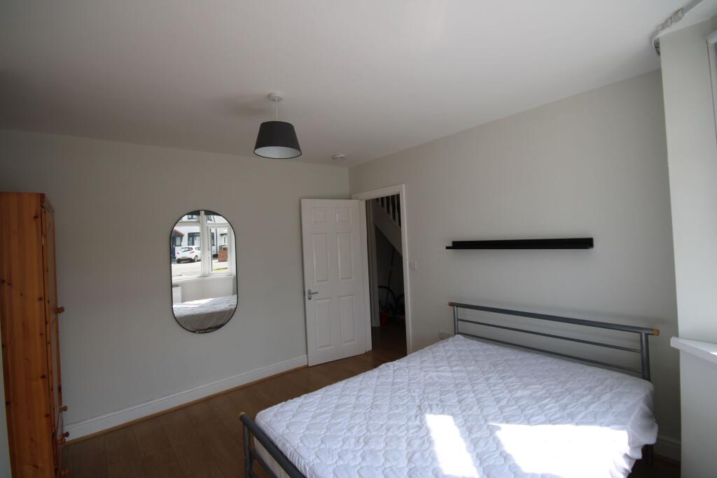 4 bedroom terraced house for rent