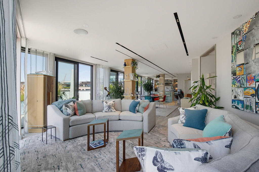 Apartment in London - View 3