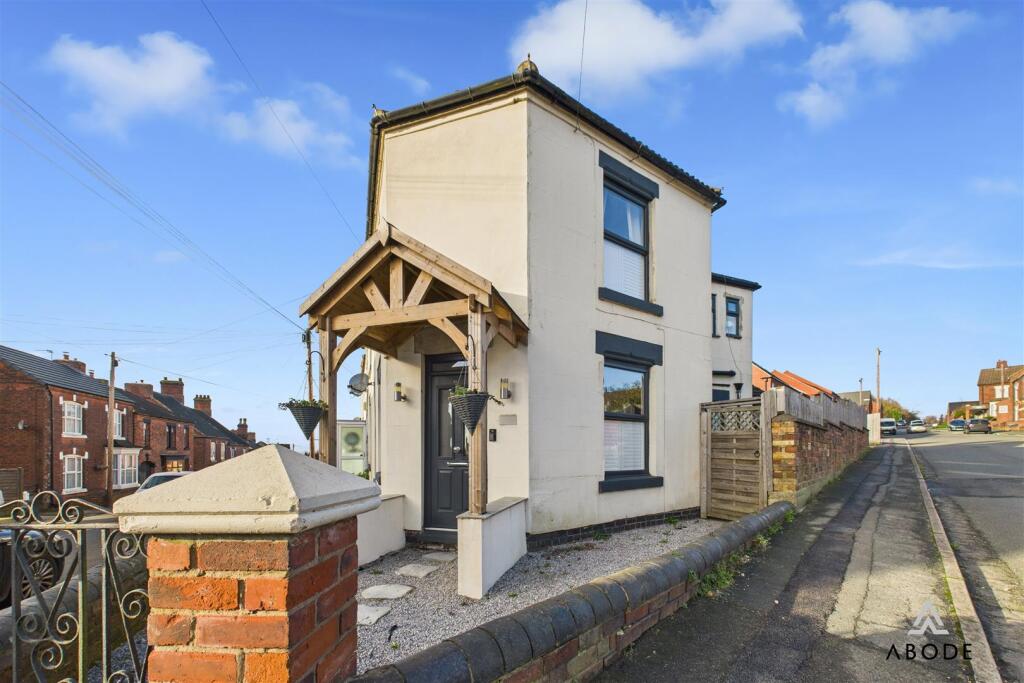Bernard Street, Swadlincote, Derbyshire photo 2