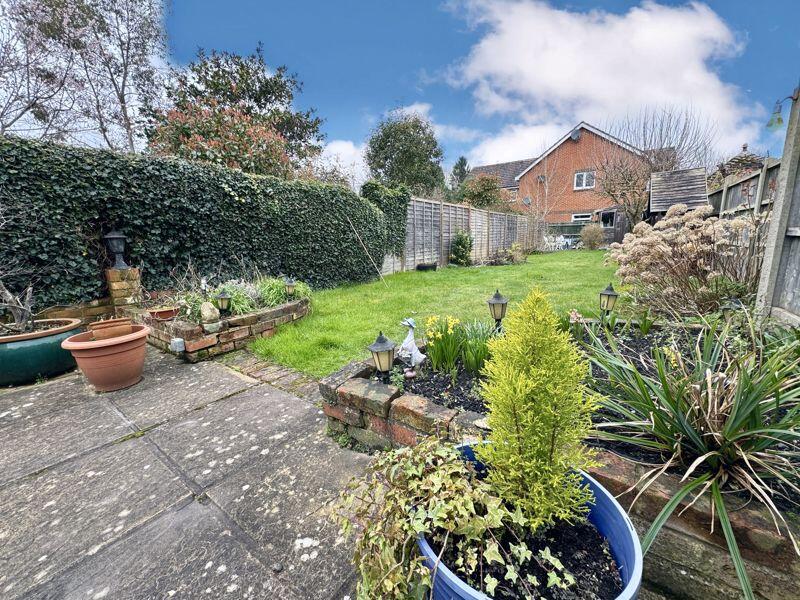 Bourne End - Character Property photo 4