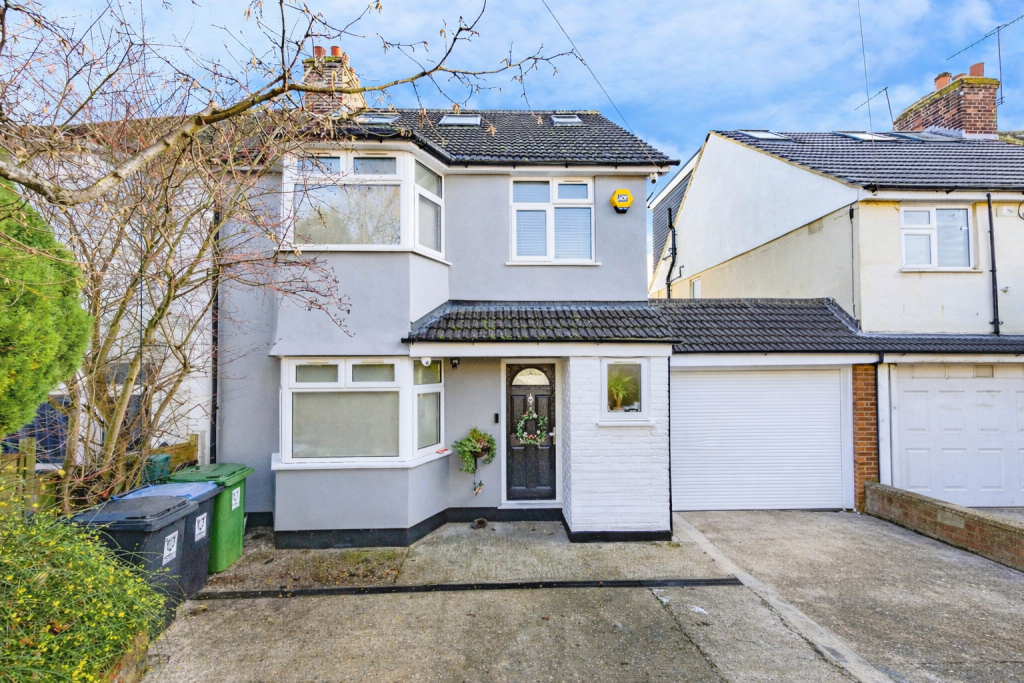 Main image of property: Deaconsfield Road, Hemel Hempstead, HP3