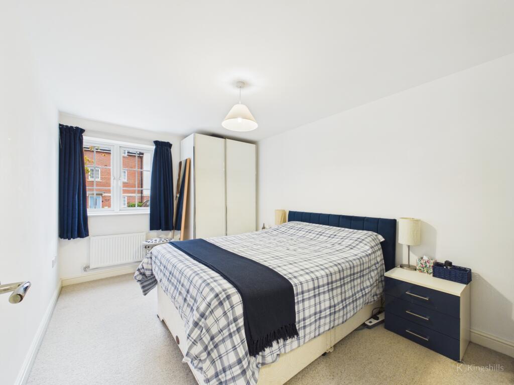 Apartment in Hemel Hempstead - View 5